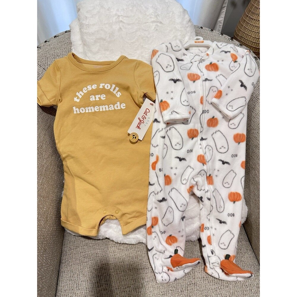2 Oc Halloween Set 6-9 Months Carters Fleece sleeper And cat & Jack Romper